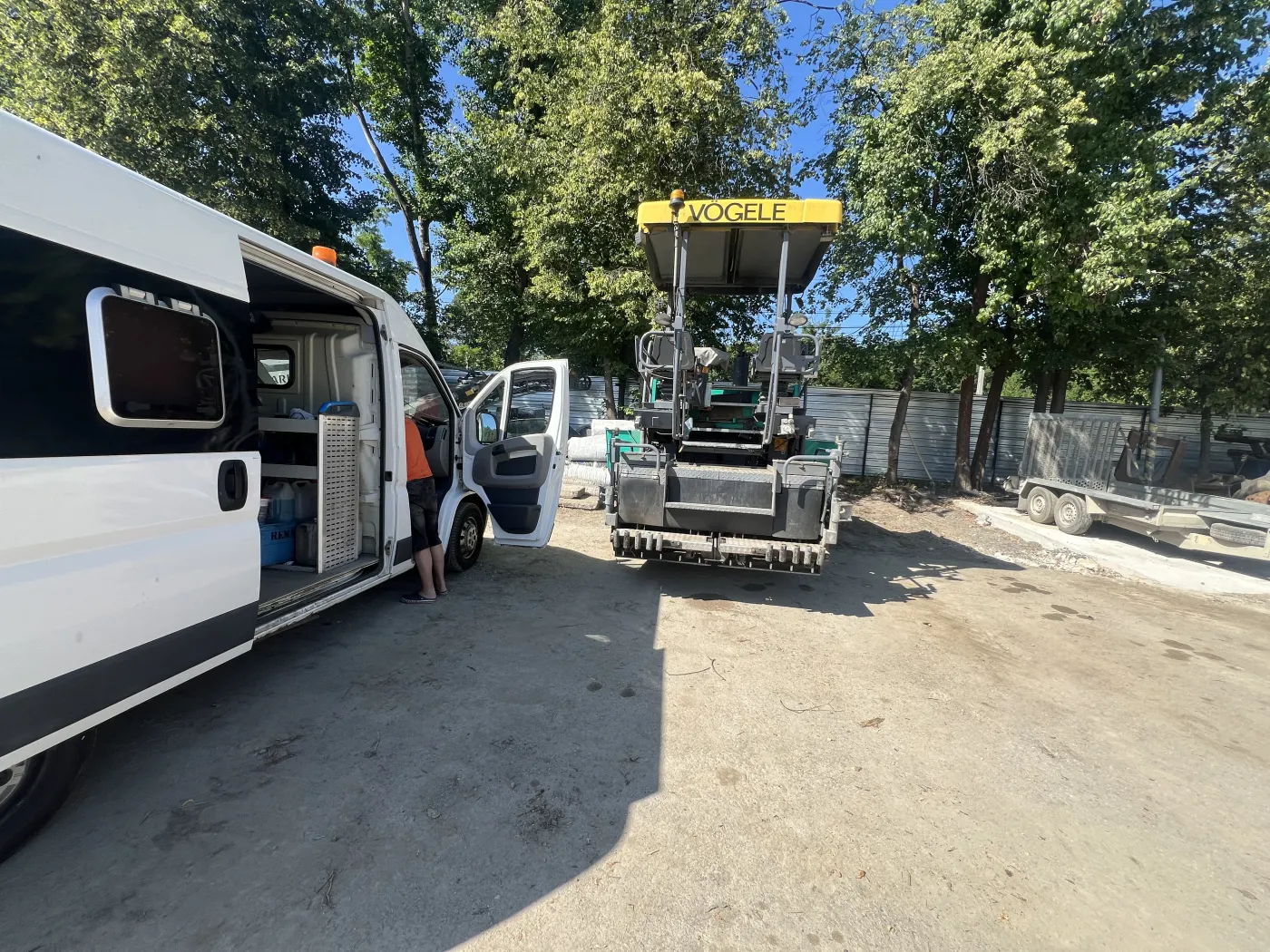 Mobile service workshop with full equipment